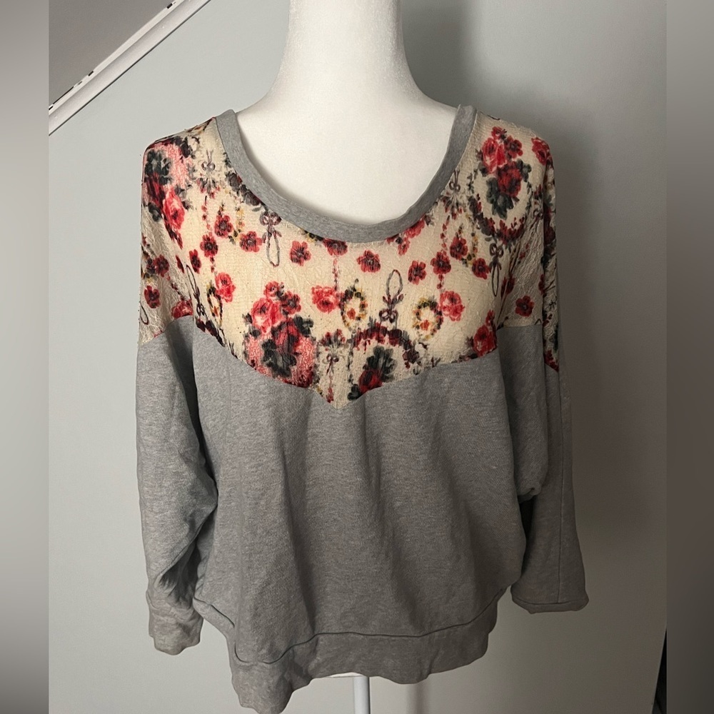 Free People Medium women’s gray sweatshirt dolman sleeve oversized floral mesh